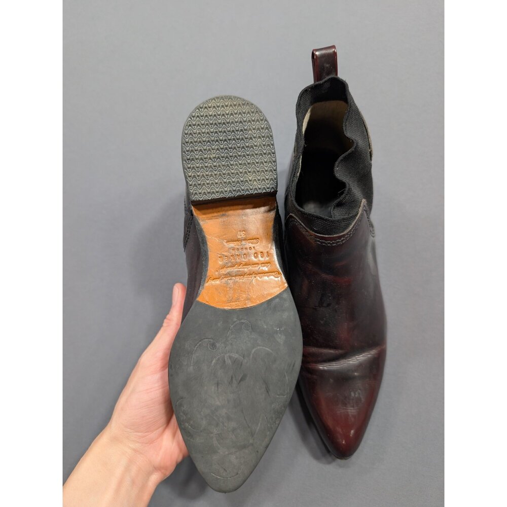 Ted Baker London Burgundy Leather Chelsea Ankle Boot Pointed Toe Sz 37